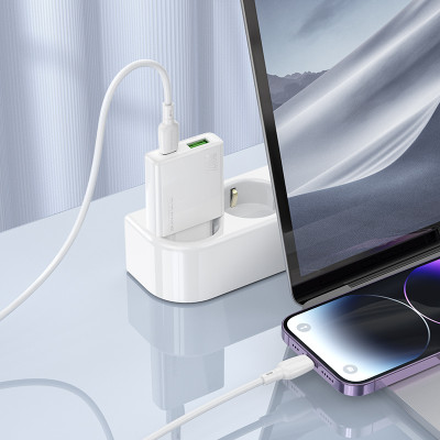 Borofone fali töltő BN24 Wish (Ultra Thin) - USB + Type C - PD QC 3.0 20W fehér
